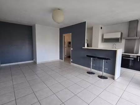vallauris  3p vide  63.89m²  climatisé  3ème étage  expo est  garage privatif électrifié