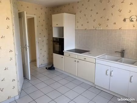appartement 3 pièces 82 m²