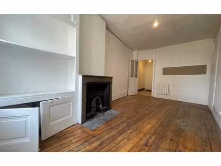 location appartement  42.9 m² t-2 à caluire-et-cuire  590 €