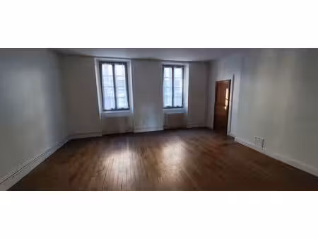 appartement f4 de 110 m2 centre ville aubusson