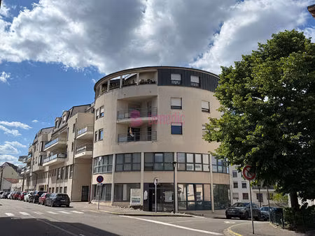 forbach ville haute appartement avec ascenseur  terrasse et garage
