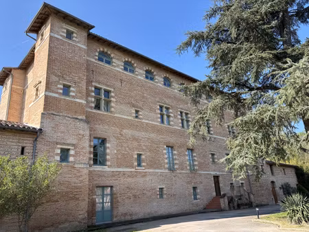 muret château de rudelle bel appartement t3 + parking