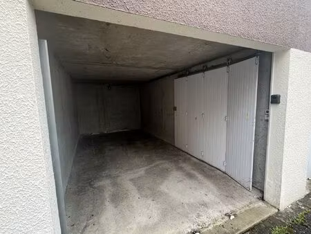 garage secteur jules lesven -ls025