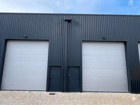 heyrieux - local d'activité bonnefamille 137 m2