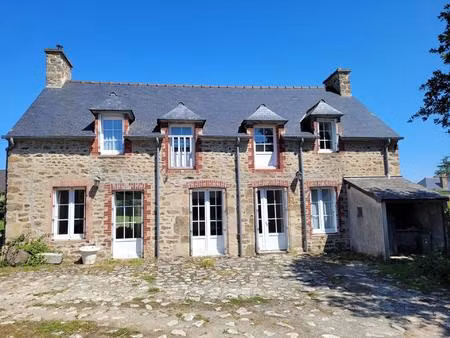 longere a dinard avec nombreuses dependances