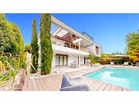 maison argonay 8 pièce(s) 219 m2