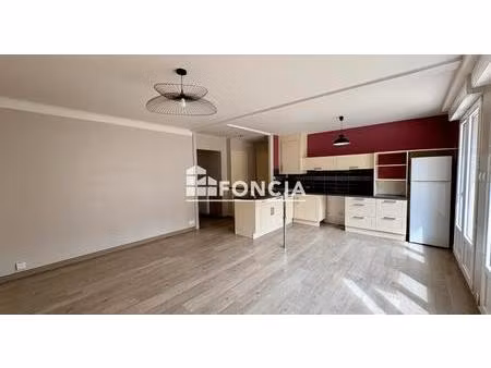 grand t2 + garage + terrasse