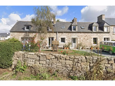 entre dinan et plélan le petit - une longère pleine de charme et parfaite pour une famille