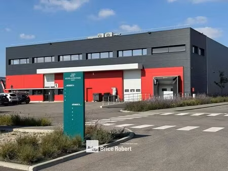 location local d’activités heyrieux 38540 556m² à 4655m²
