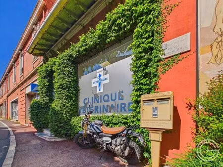 location commerce saint jean cap ferrat 06230 150m²