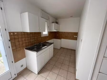 location maison 3 pièces 70m² aytre 17440