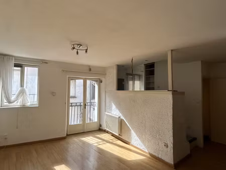 maison de village 62.2 m²