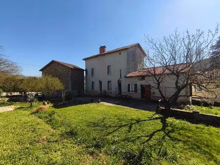 ensemble immobilier composé de 3 logements