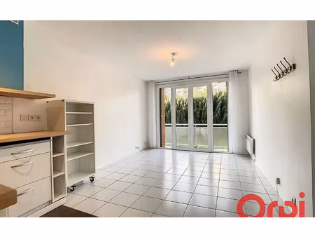 location appartement  33.58 m² t-1 à verrières-le-buisson  825 €