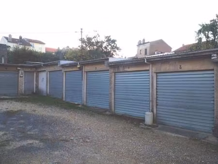 garage/box