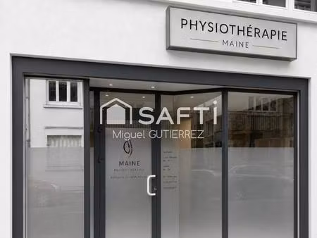 local commercial de 140 m² avec belle vitrine sur rue