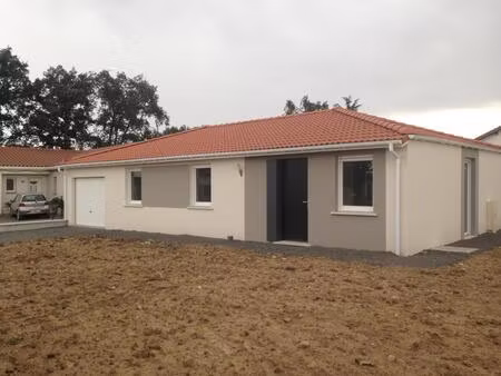 maison f4 recente - st andre le puy