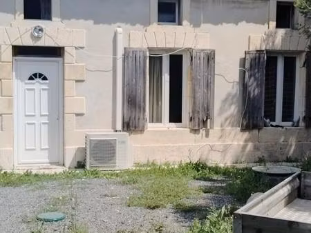 une maison pleine de charme à sonnac 17160  ideale pour les amateur de belles batisses qui