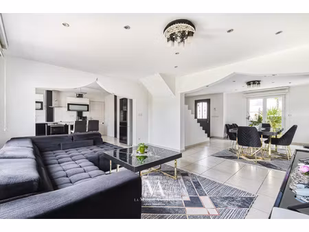 *** maison recente - familiale ***