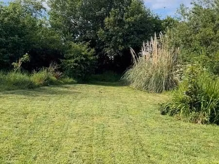 pont-l’abbé – terrain constructible  borné et viabilisé de 1 678 m²