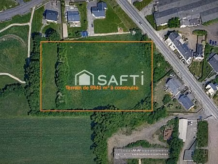 terrain de 9941 m² constructible non viabilisé