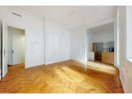 location bureaux 115 m² à 295 m²