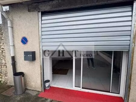 location entrepôt 35 m²