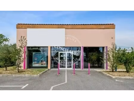 location commerce roques 31120 663m²