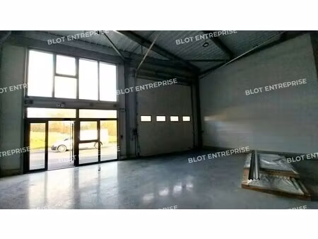 vente local d'activités 171 m²