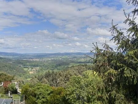 exclusivité à beauzac : maison à fort potentiel avec vue imprenable 86 m² trois chambres e