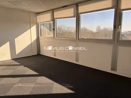location bureaux 426 m²