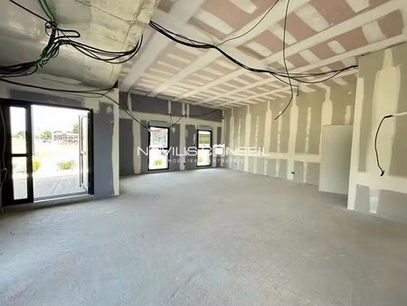 location bureaux 41 m² à 71 m²