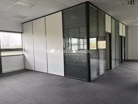 location bureaux 237 m² à 447 m²
