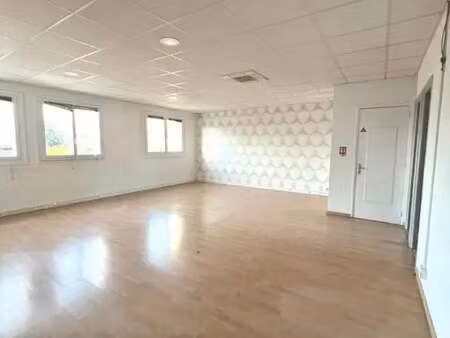 location bureaux 110 m²