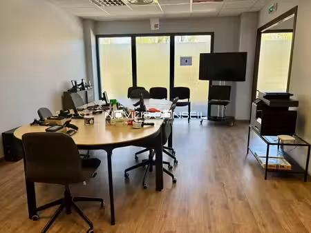 location bureaux montrabé 31850 167m²