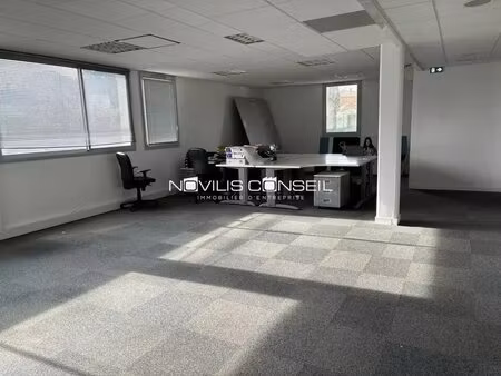 location bureaux 300 m²