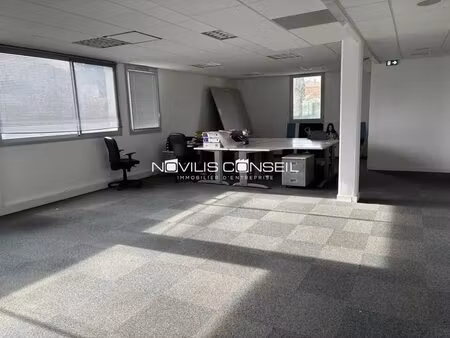 location bureaux 300 m²