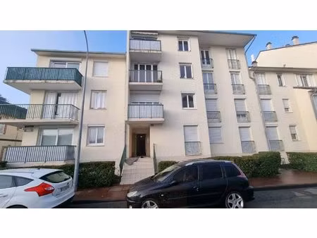 montargis 5' a pied de la gare