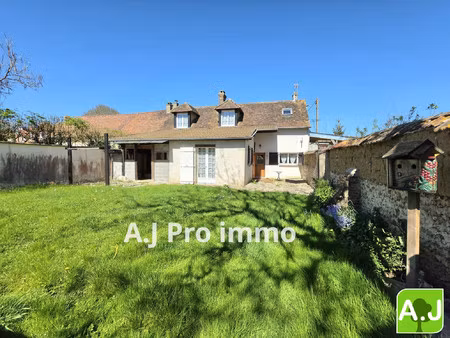 maison de village  dans environnement bucolique