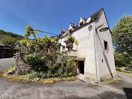 charmante maison mitoyenne de 2 chambres située dans un village pittoresque  à 30 minutes 