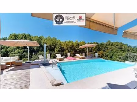 villa montauroux 5 pièce(s) 130 m2  terrain dominant 3080m2  piscine  domotique intégrale