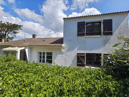 maison idéalement située