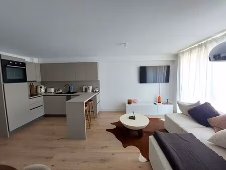 à louer appartement 48 83 m² – 1 000 € |rédange