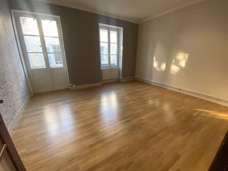 appartement f3 en centre-ville