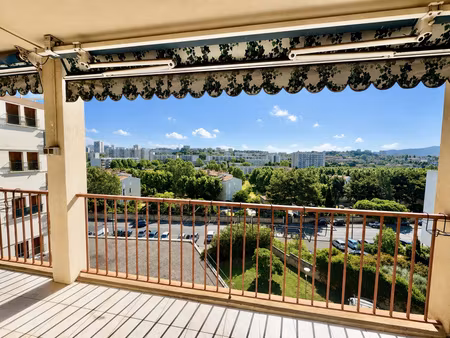 t3 de 78 m² lumineux avec terrasse et parking - 13014