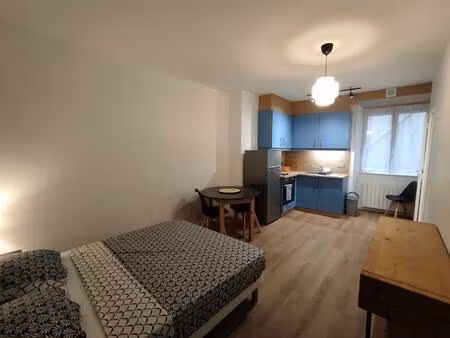 location appartement 1 pièce 21m² millau 12100