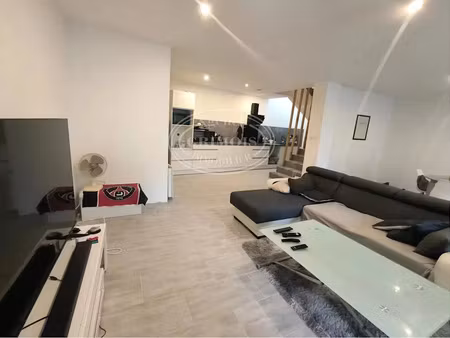 vente propriété 4 pièces 109 m² à fabrezan (11200)  116 500 €