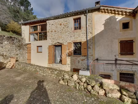 ardeche  vallée de l'eyrieux : maison 2 pièces 50 m2 dans un hameau en pleine nature.