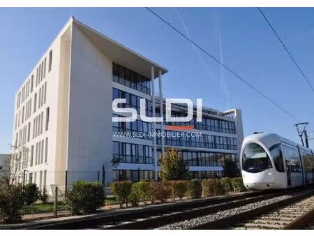 location local professionnel 5 714m² villeurbanne 69100