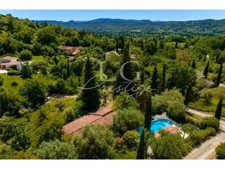 villa provençale à renover proche du village de fayence